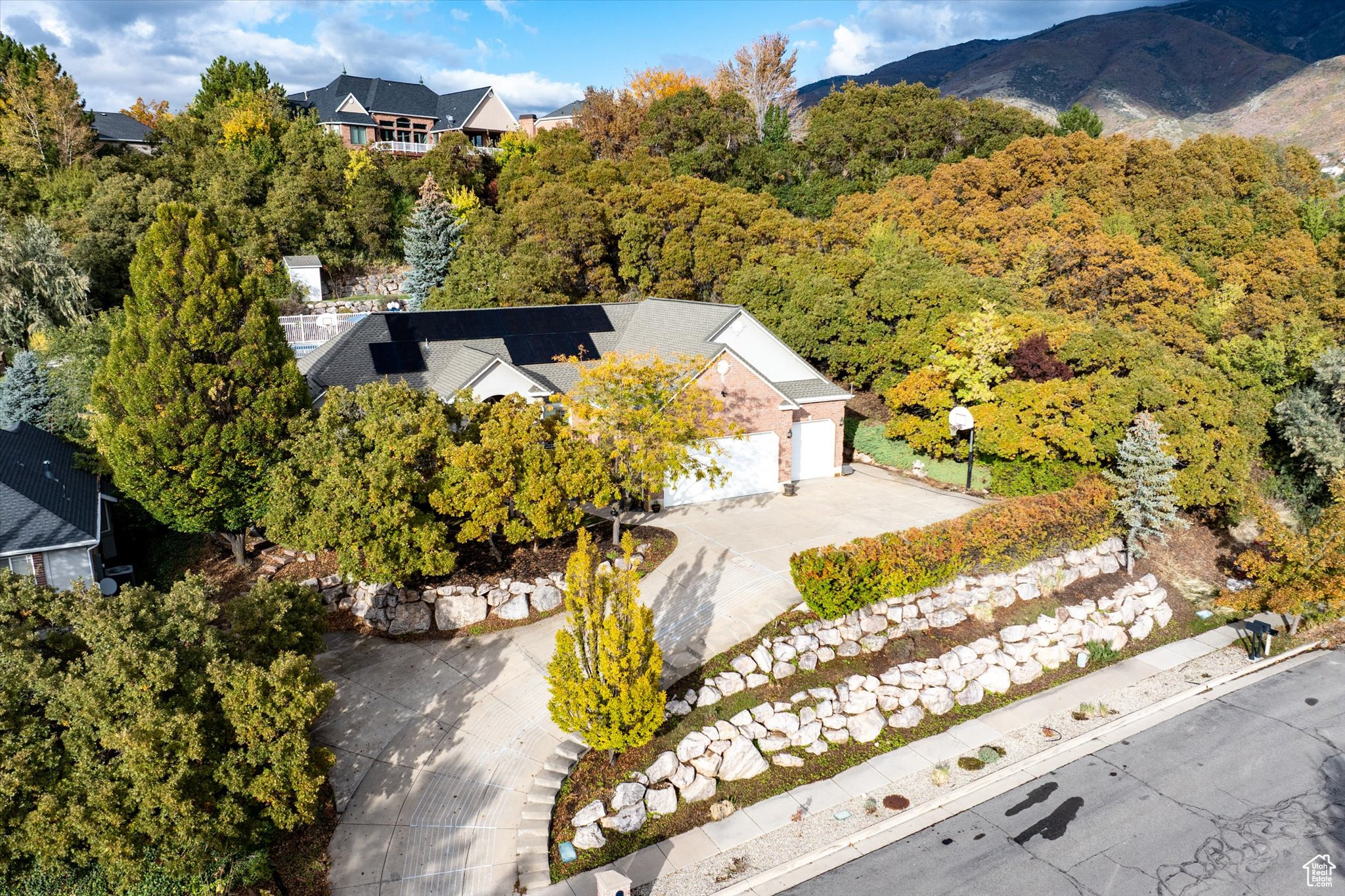 EAST LAYTON HILLS - Residential