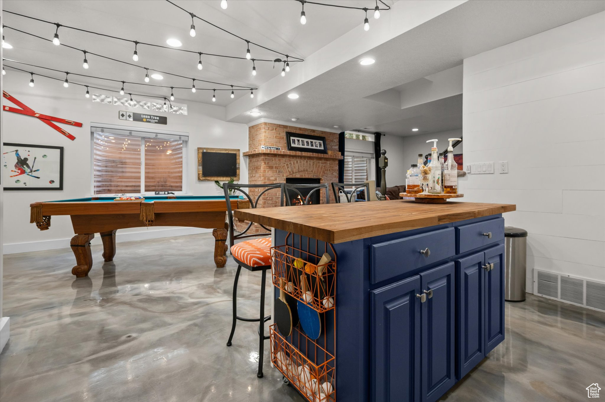 EAST LAYTON HILLS - Residential