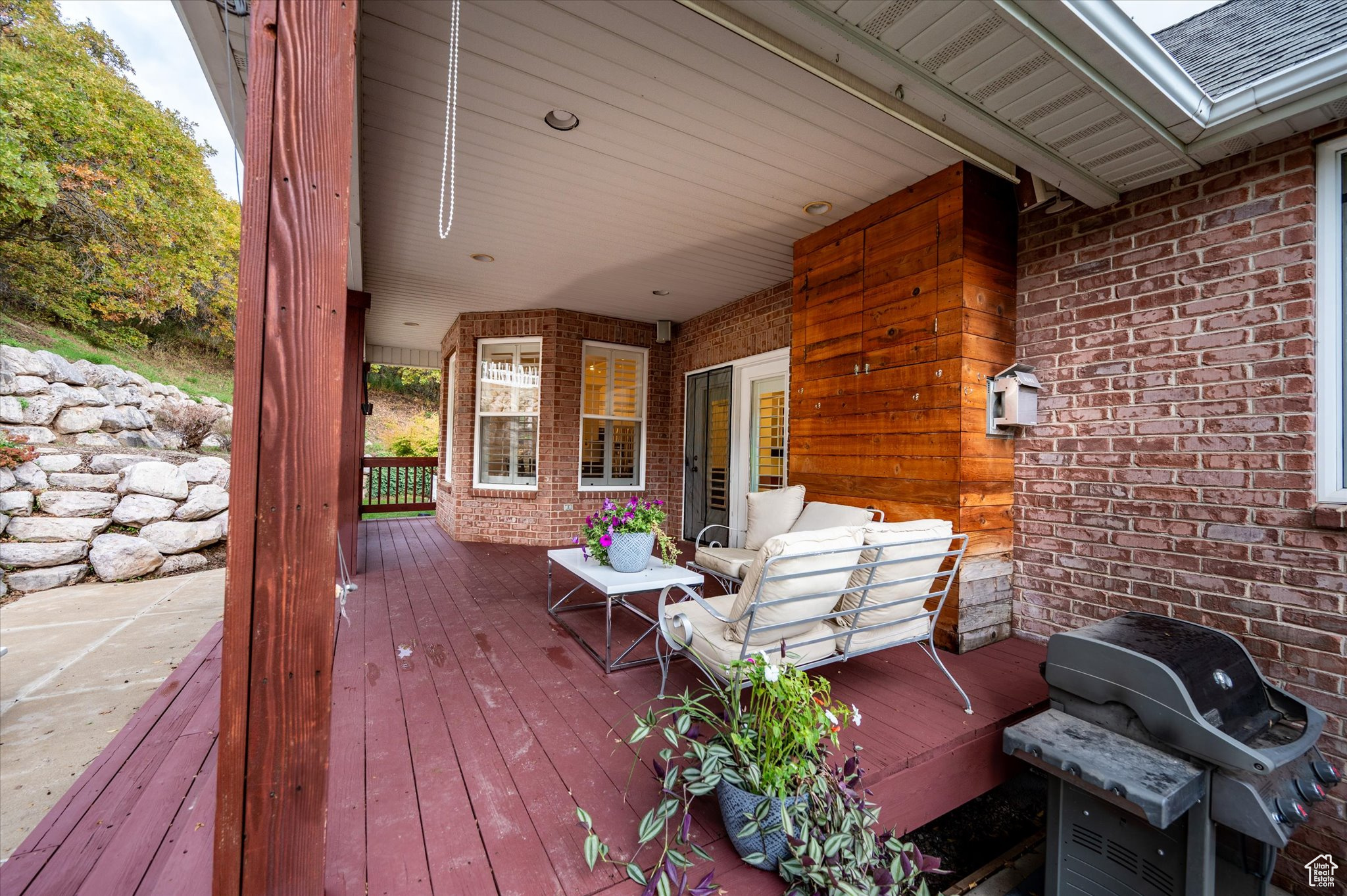 EAST LAYTON HILLS - Residential