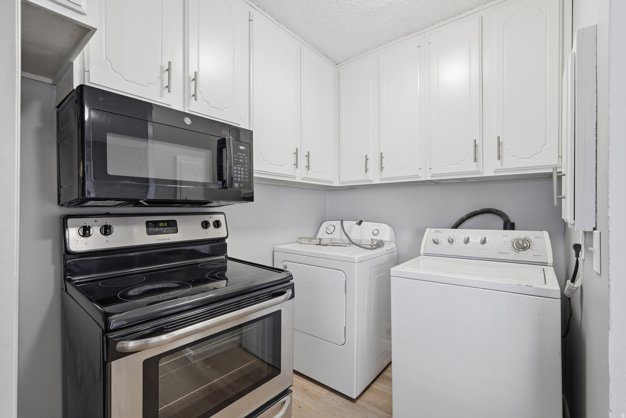 KEARNS TOWNSITE - Residential