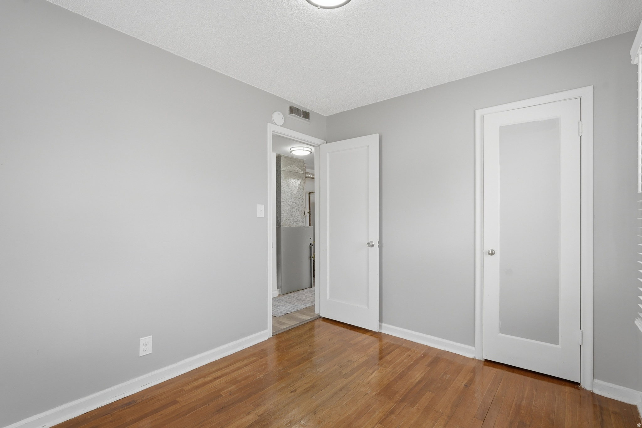 KEARNS TOWNSITE - Residential