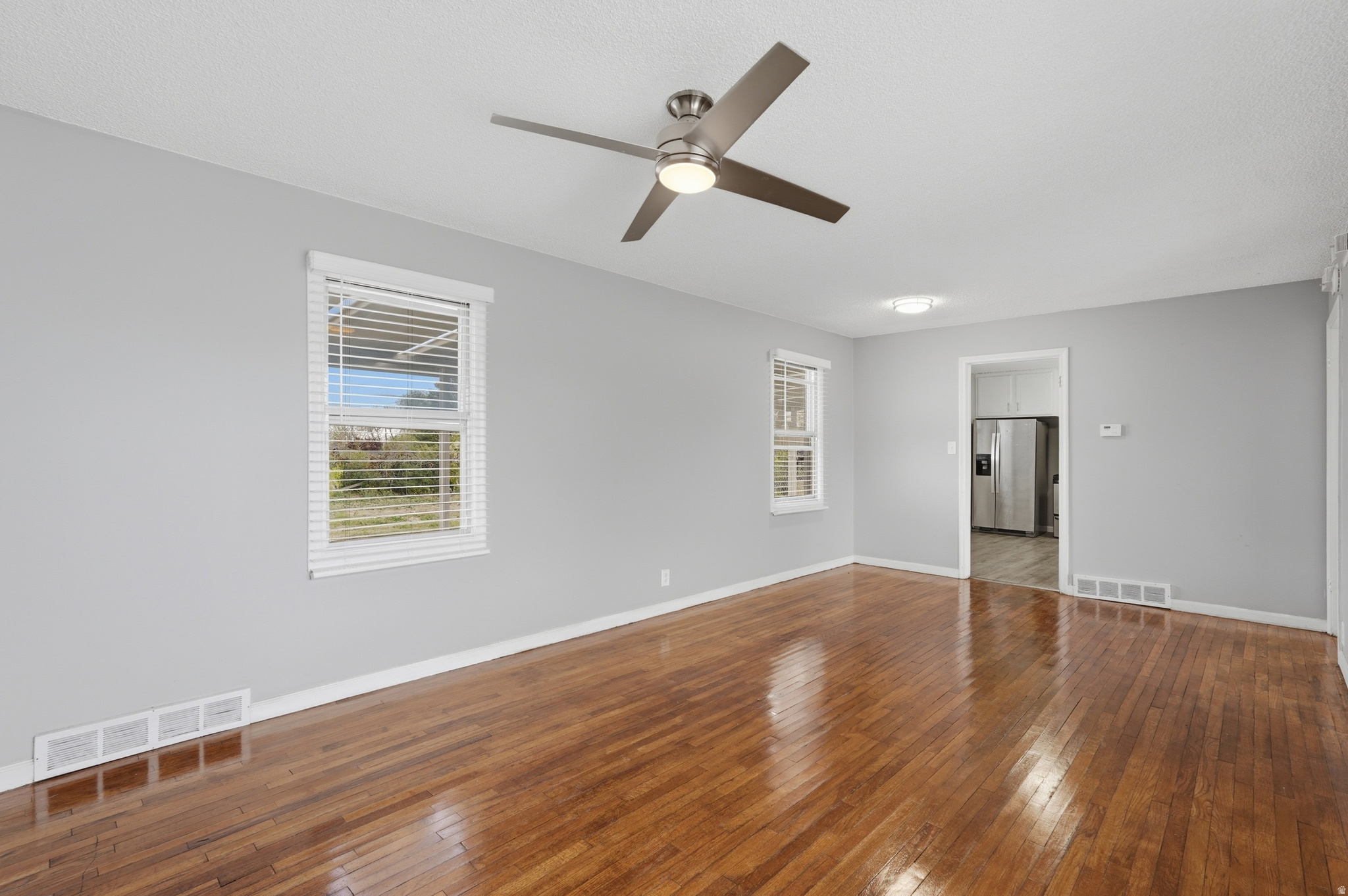 KEARNS TOWNSITE - Residential