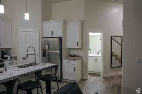 Tiny photo for 501 N VENTURA LN, Washington, UT 84780 (MLS # 2139970)