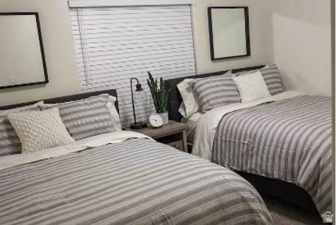 Tiny photo for 501 N VENTURA LN, Washington, UT 84780 (MLS # 2139970)