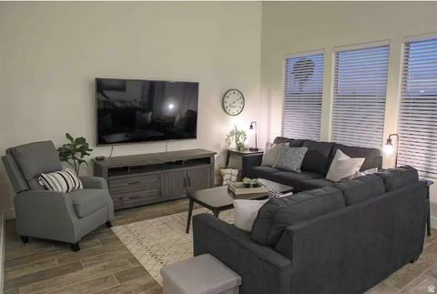 Tiny photo for 501 N VENTURA LN, Washington, UT 84780 (MLS # 2139970)