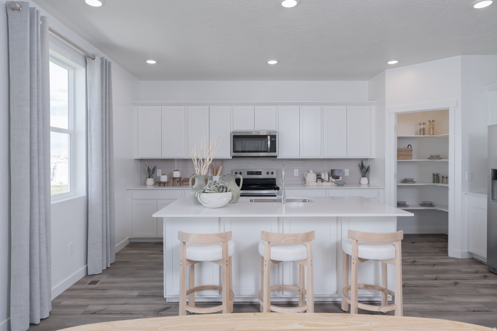 RESIDENCES AT PINNACLES AT EAGLE MOUNTAIN - Residential