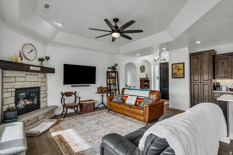 SKY VALLEY 1 - Residential