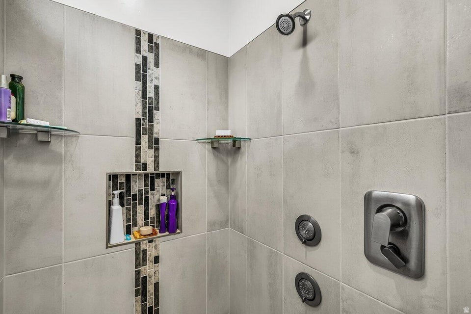 SKY VALLEY 1 - Residential