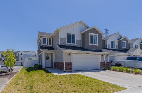 Townhouse For Sale - 12899 S Parade Trail Ct<br/> Riverton, UT 84096