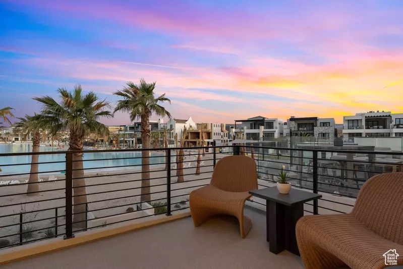 DESERT COLOR RESORT - Residential
