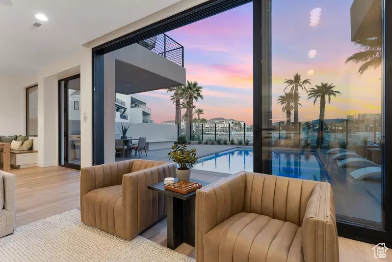 DESERT COLOR RESORT - Residential