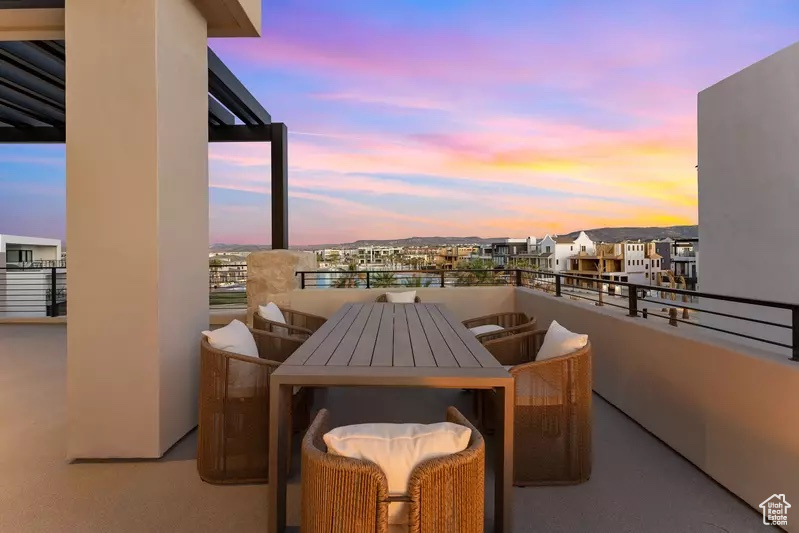 DESERT COLOR RESORT - Residential