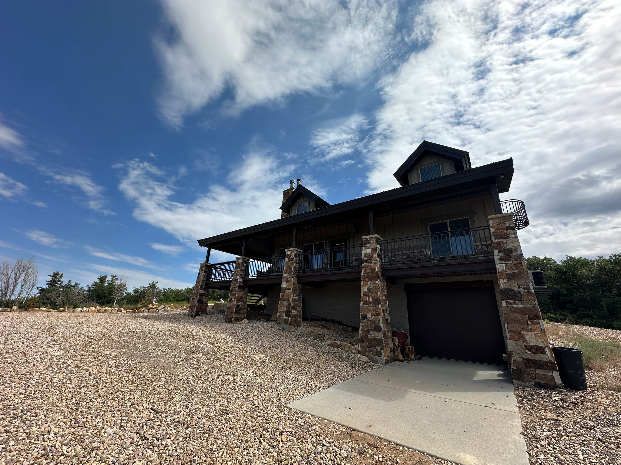 ASPEN HILLS - Land