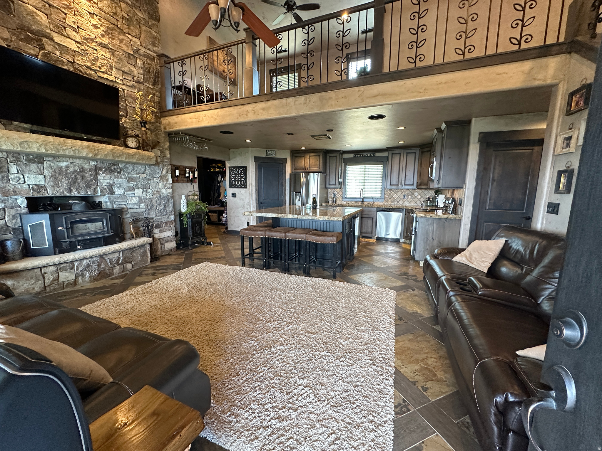 ASPEN HILLS - Land