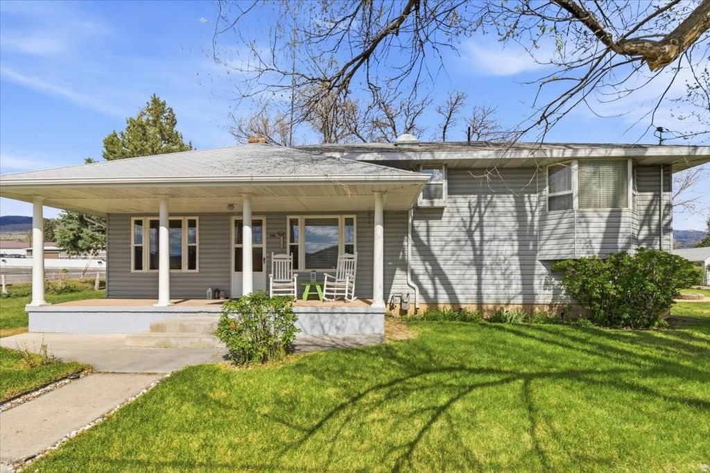 Photo of 286 N STATE ST E, Fairview, UT 84629 (MLS # 2156867)