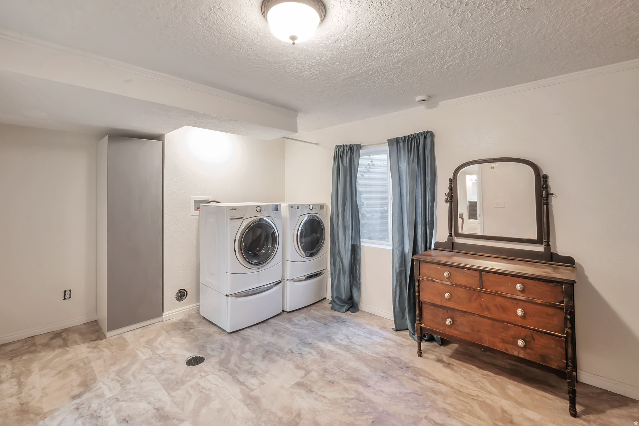 WHEATRIDGE EST - Residential