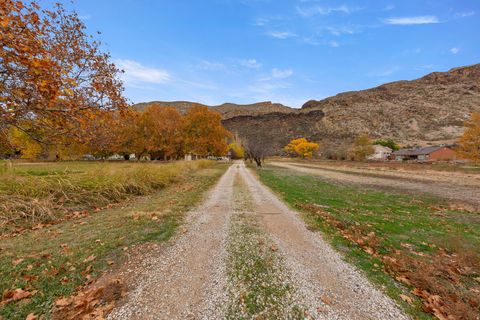 Tiny photo for 4 W 960 S, Hurricane, UT 84737 (MLS # 2135956)