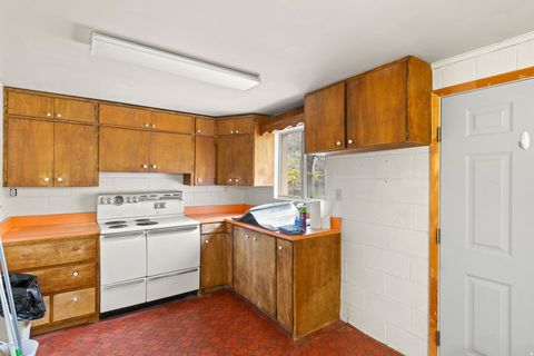 Tiny photo for 4 W 960 S, Hurricane, UT 84737 (MLS # 2135956)
