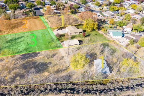 Tiny photo for 4 W 960 S, Hurricane, UT 84737 (MLS # 2135956)