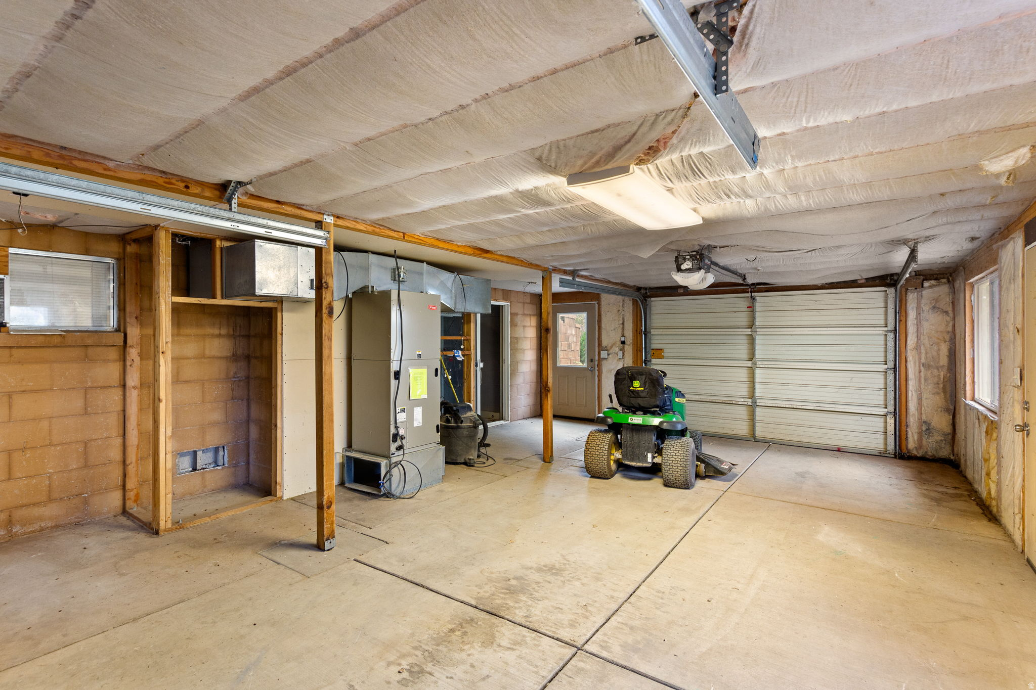 HURRICANE LOCAL SUR - Residential