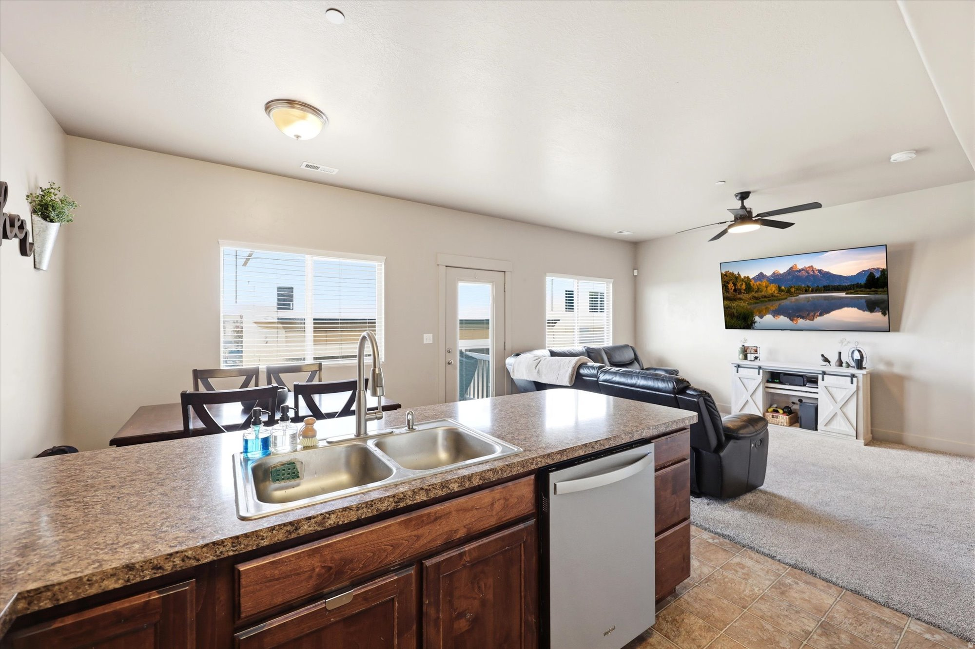 PARKWAY VILLAGE - Residential