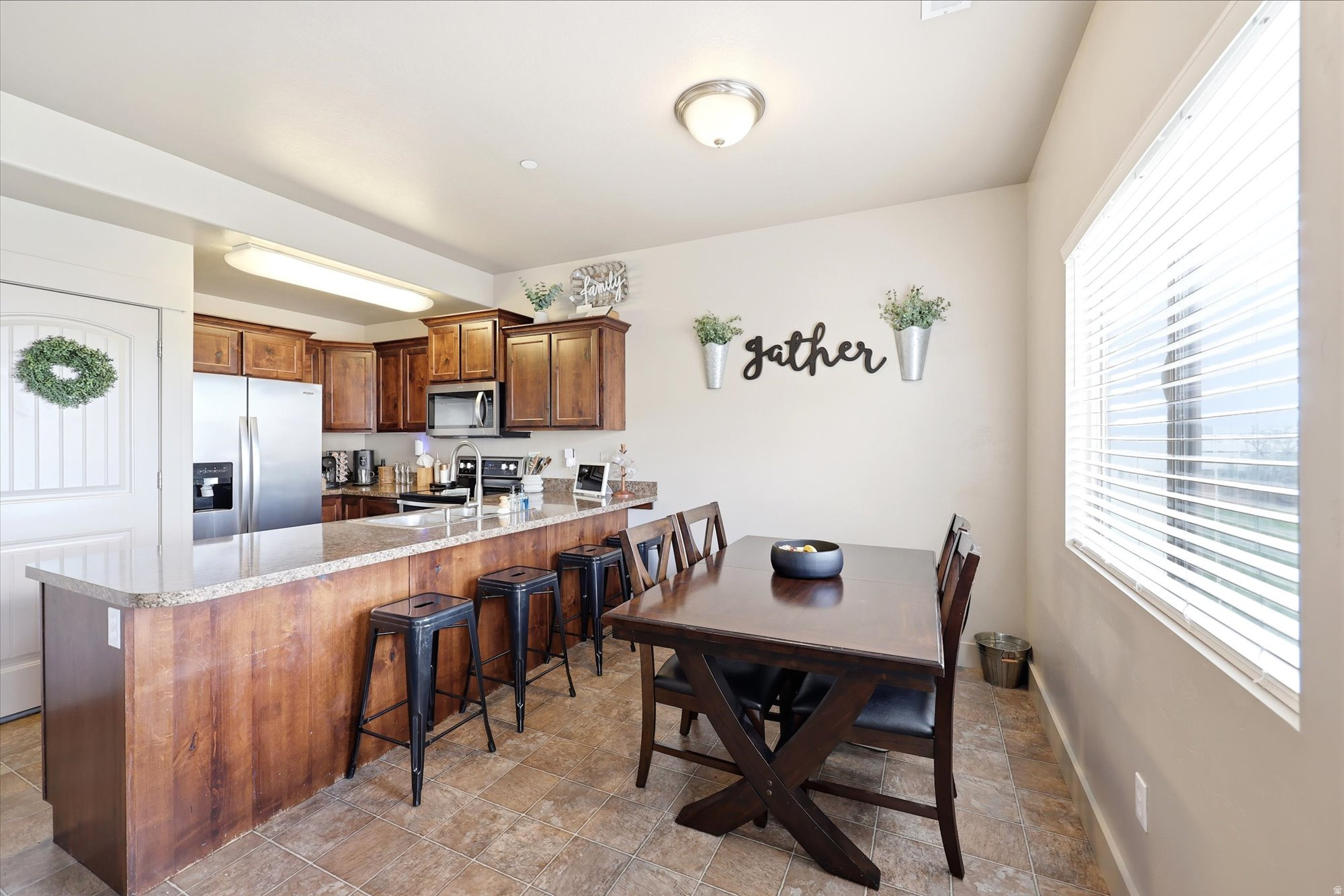 PARKWAY VILLAGE - Residential