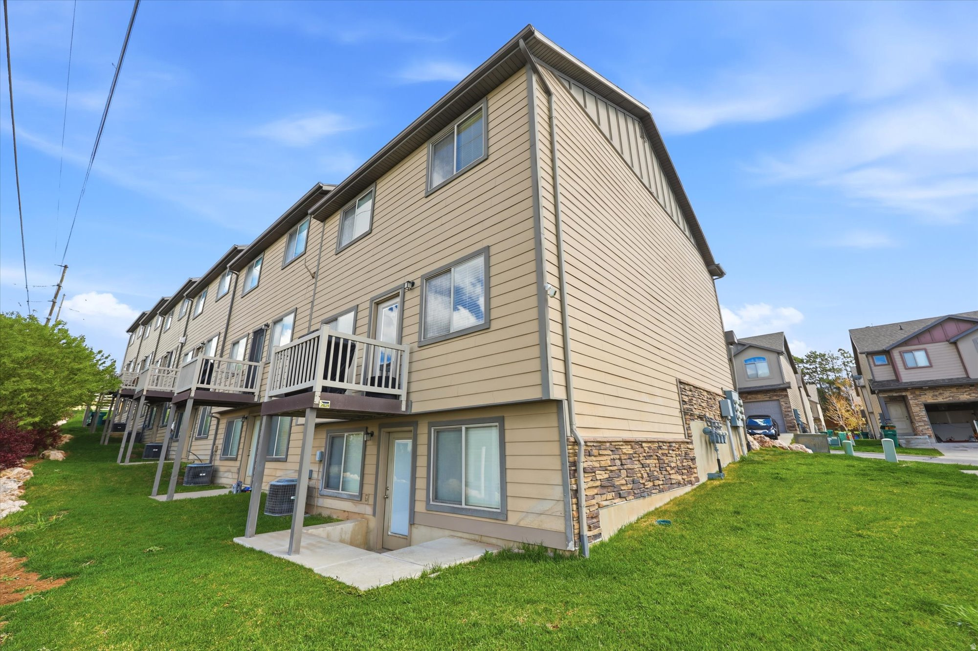 PARKWAY VILLAGE - Residential