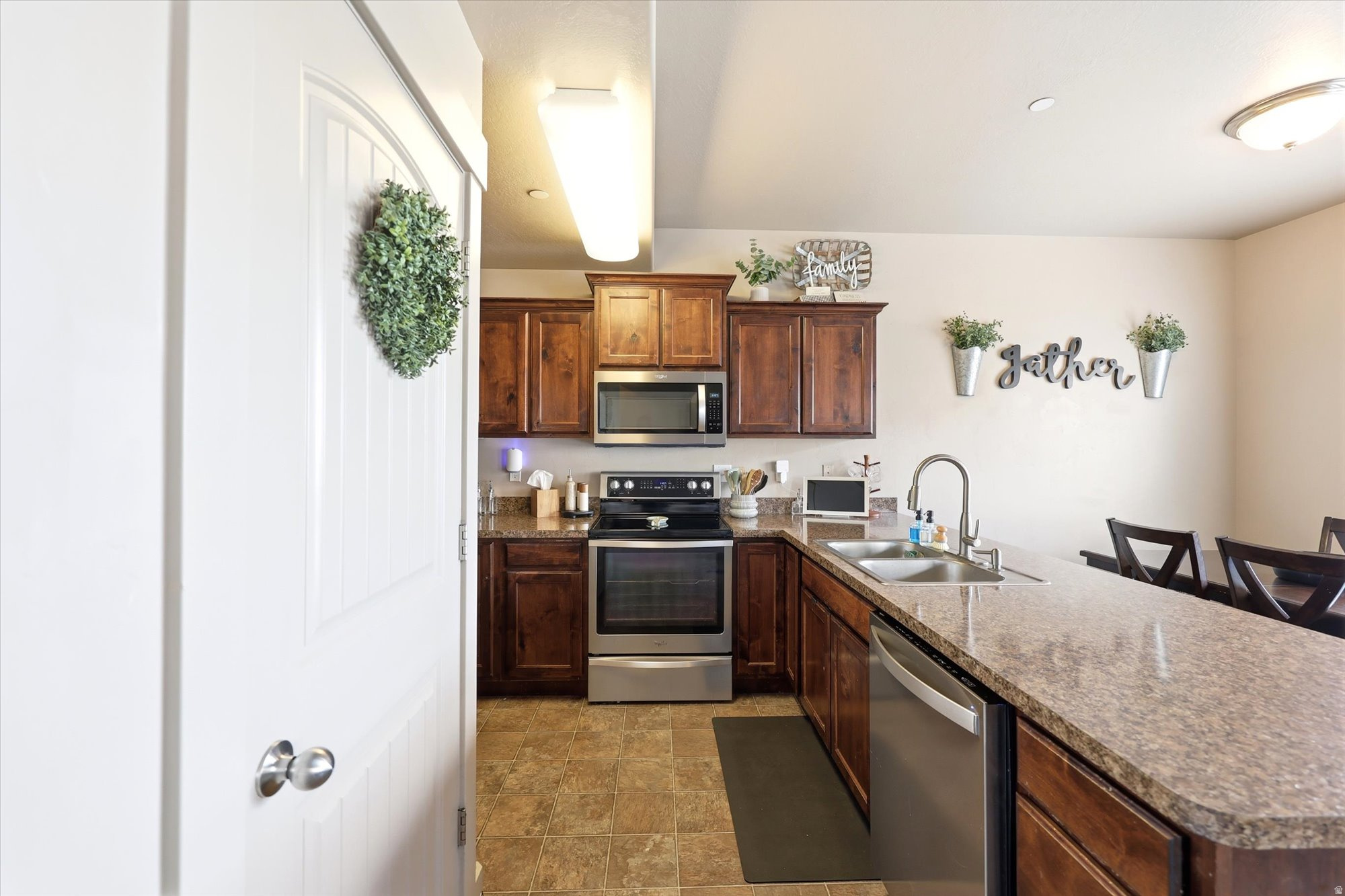 PARKWAY VILLAGE - Residential