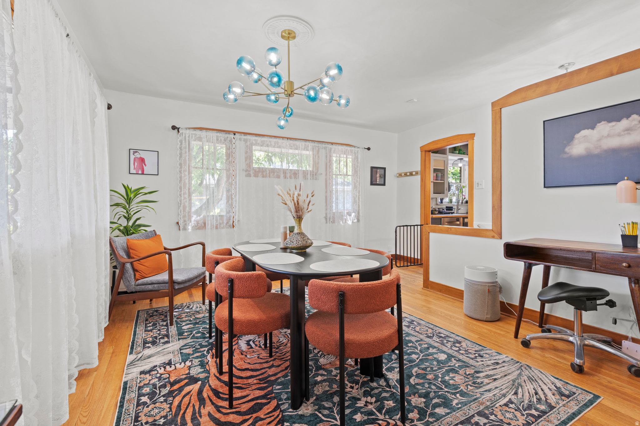 CAPITOL - Residential