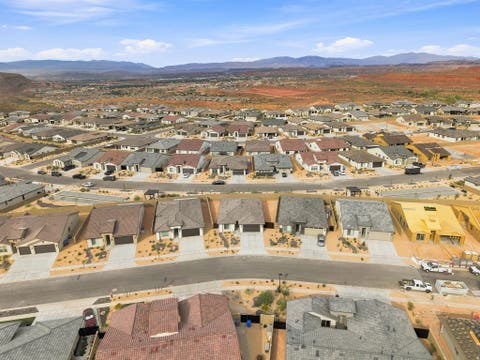 Tiny photo for 1625 N HORIZON PKWY, Washington, UT 84780 (MLS # 2178176)