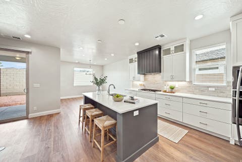 Tiny photo for 1625 N HORIZON PKWY, Washington, UT 84780 (MLS # 2178176)