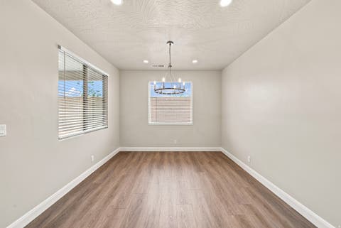 Tiny photo for 1625 N HORIZON PKWY, Washington, UT 84780 (MLS # 2178176)
