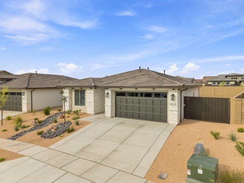 Tiny photo for 1625 N HORIZON PKWY, Washington, UT 84780 (MLS # 2178176)