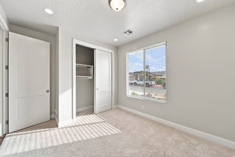 Tiny photo for 1625 N HORIZON PKWY, Washington, UT 84780 (MLS # 2178176)