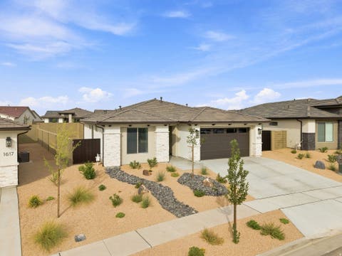 Tiny photo for 1625 N HORIZON PKWY, Washington, UT 84780 (MLS # 2178176)