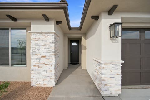 Tiny photo for 1625 N HORIZON PKWY, Washington, UT 84780 (MLS # 2178176)