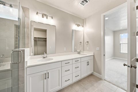 Tiny photo for 1625 N HORIZON PKWY, Washington, UT 84780 (MLS # 2178176)
