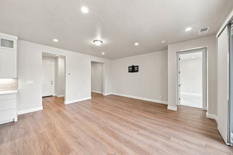Tiny photo for 1625 N HORIZON PKWY, Washington, UT 84780 (MLS # 2178176)