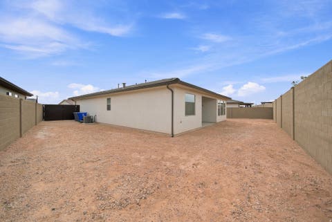 Tiny photo for 1625 N HORIZON PKWY, Washington, UT 84780 (MLS # 2178176)