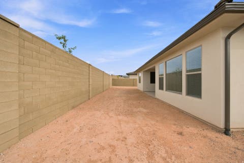 Tiny photo for 1625 N HORIZON PKWY, Washington, UT 84780 (MLS # 2178176)