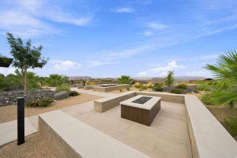 Tiny photo for 1625 N HORIZON PKWY, Washington, UT 84780 (MLS # 2178176)