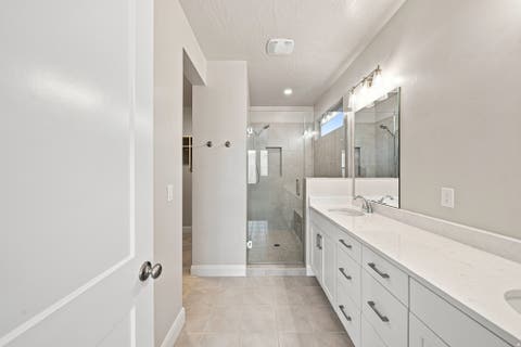 Tiny photo for 1625 N HORIZON PKWY, Washington, UT 84780 (MLS # 2178176)
