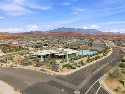 Tiny photo for 1625 N HORIZON PKWY, Washington, UT 84780 (MLS # 2178176)