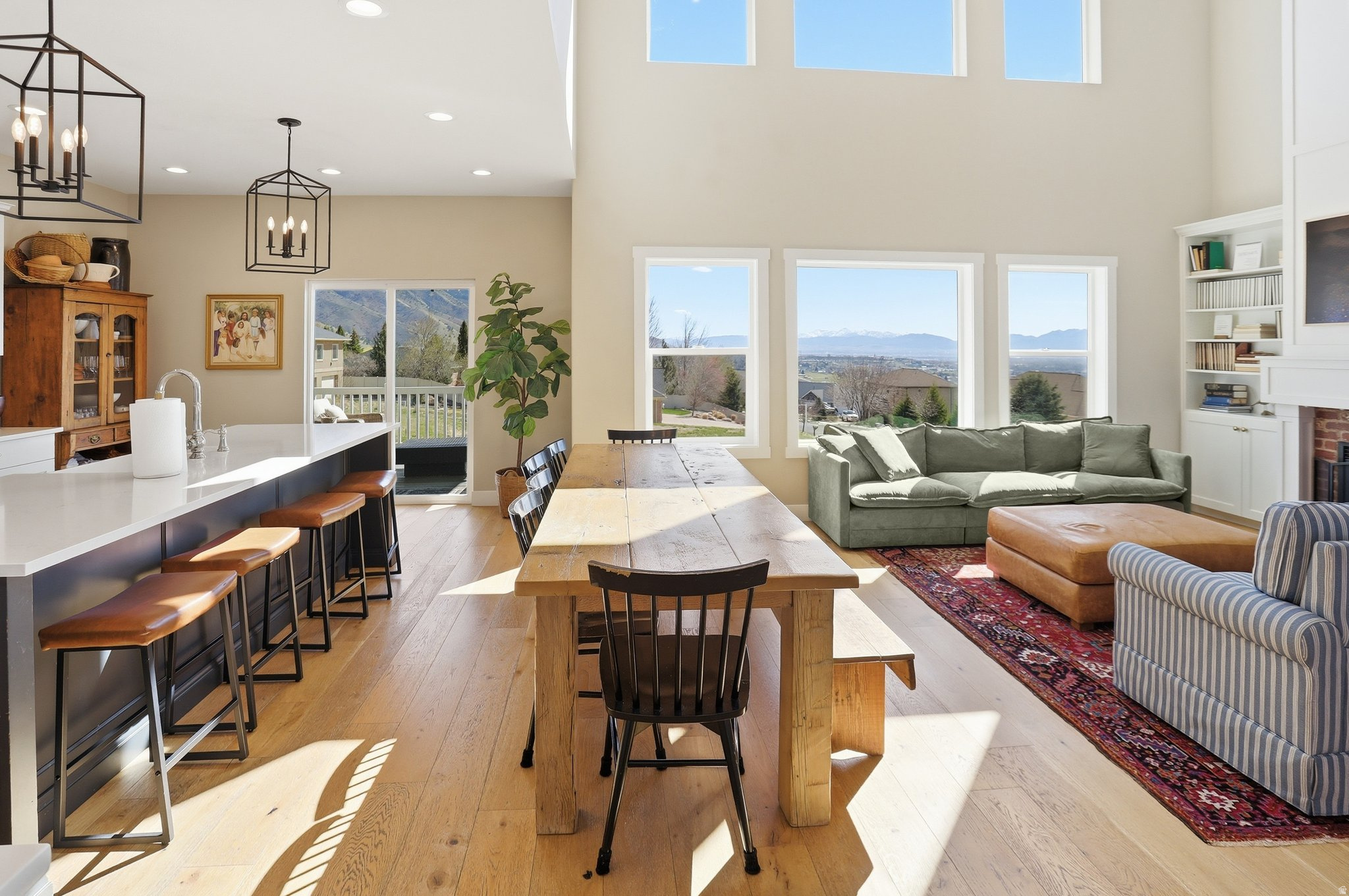 MAHOGANY RIDGE - Residential