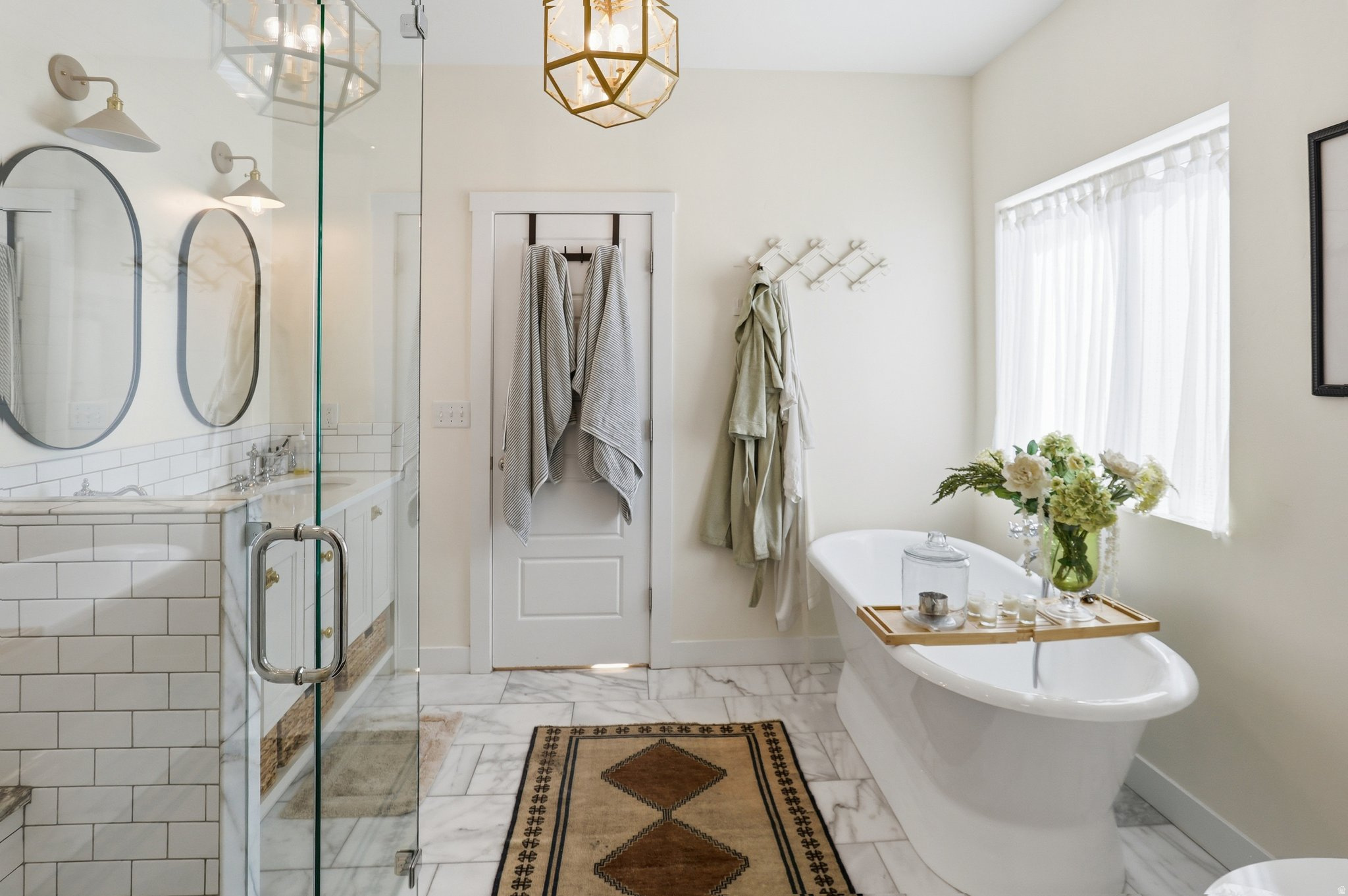 MAHOGANY RIDGE - Residential