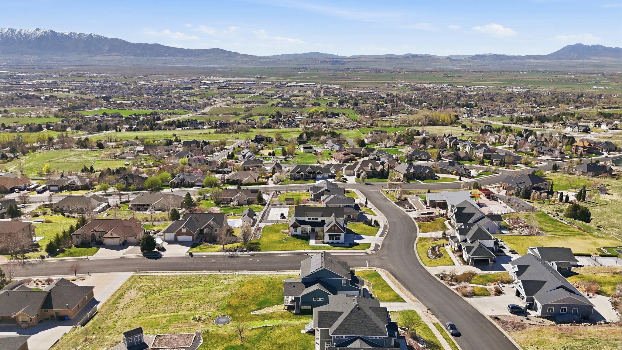 MAHOGANY RIDGE - Residential