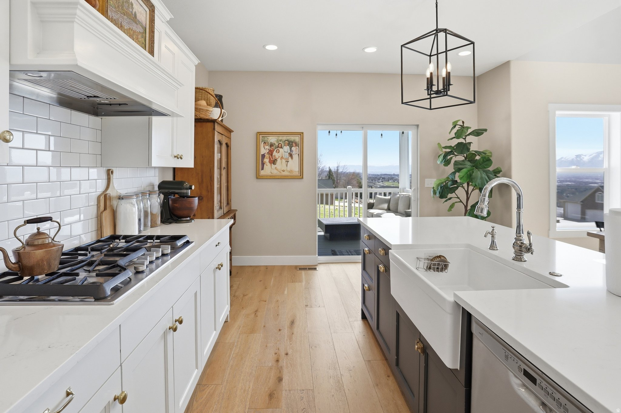 MAHOGANY RIDGE - Residential