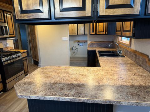 Tiny photo for 2932 S ARTHUR St, American Falls, ID 83211 (MLS # 2127923)