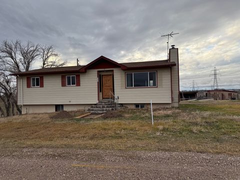 Tiny photo for 2932 S ARTHUR St, American Falls, ID 83211 (MLS # 2127923)