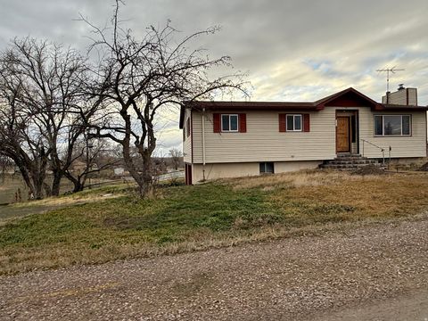 Tiny photo for 2932 S ARTHUR St, American Falls, ID 83211 (MLS # 2127923)